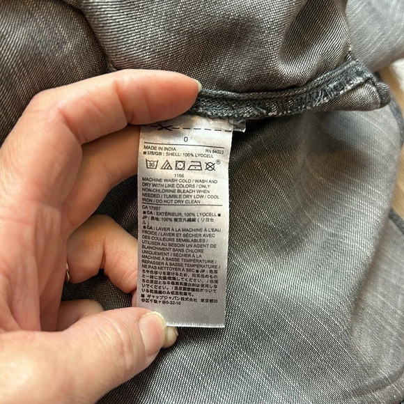 NWOT Banana Republic Factory long sleeve collarless shirtdress - Picture 9 of 9